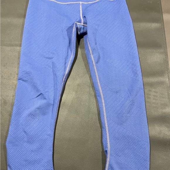 Prana Leggings with White Stitching - Picture 1 of 3